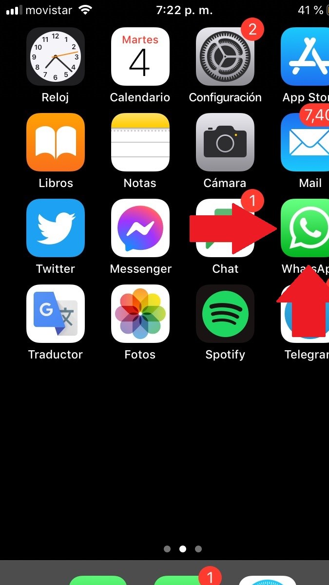 Captura de pantalla de un IPhone mostrando el inicio con las aplicaciones