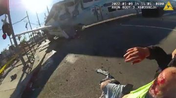 VIDEO: Piloto de avioneta es rescatado segundos antes de que un tren lo arrollara en Los Ángeles