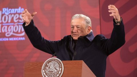 AMLO pide a diplomáticos mexicanos “no pelearse” con gobiernos extranjeros y defender a migrantes en EE.UU.