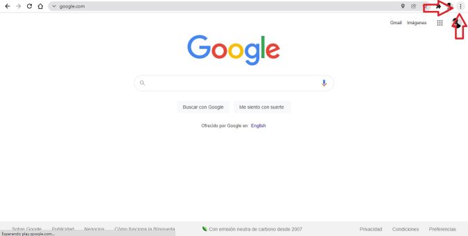 Captura pantalla del inicio de Google Chrome señalando el botón de configuración