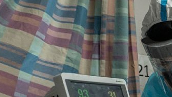 Pareja en New Hampshire muere de COVID-19 con segundos de diferencia tras estar casados 44 años