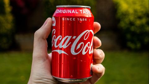 Coca-Cola lanza una versión de Fresca con un toque de alcohol