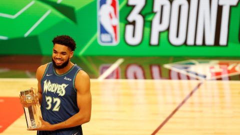 El dominicano es el primer latino en ganar el concurso de triples de la NBA.