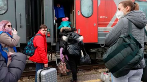 Rusia y Ucrania | "Estamos tranquilos, pero preparados para irnos": así viven algunos latinoamericanos residentes en Ucrania el conflicto con Rusia