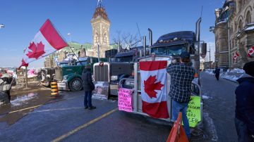 Justin Trudeau acusa a los antivacunas de "bloquear" la democracia con su protesta