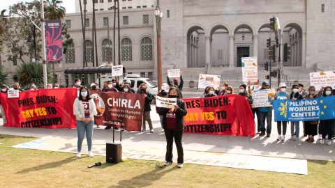 Más grupos a favor de inmigrantes indocumentados alzan la voz para exigir una reforma migratoria.