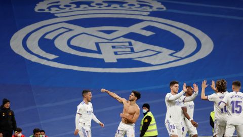 Celebración de Marco Asensio, mediocampista del Real Madrid, en el Santiago Bernabéu.