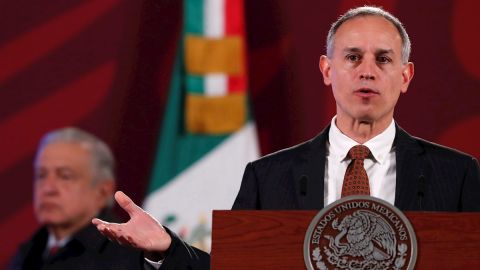México afirma que "ya pasó el punto máximo" de la ola de COVID-19 dominada por la variante Ómicron