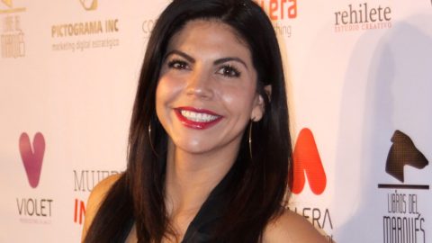 África Zavala.