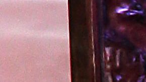 Belinda modelando y presumiendo su anillo de compromiso que le dio Christian Nodal.