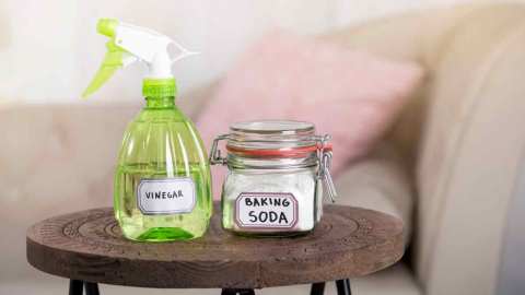 CR-Magazine-InlineHero-Toolkit-for-Stain-Removals-2203-0122