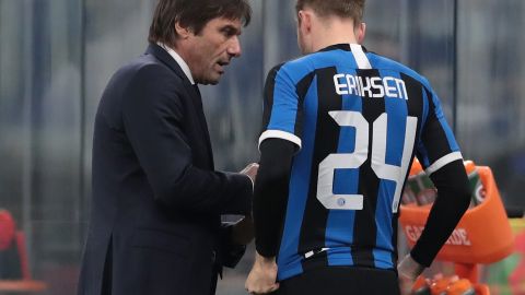 Christian Eriksen y Antonio Conte durante su etapa en el Inter de Milán.