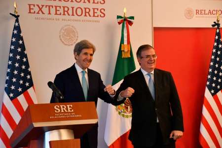 John Kerry asegura que EE.UU. respeta la soberanía de México ante Reforma  Energética de AMLO - La Opinión