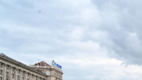 Cientos de voluntarios se están uniendo a las Fuerza Militares de Ucrania.