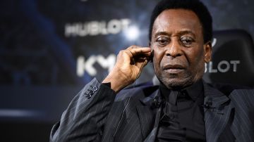 Pelé se ha mantenido en recuperación tras padecer de cáncer.
