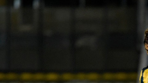 Luca Martínez (I) enfrentando la Copa Sudamericana con R. Central.