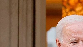 Joe Biden analiza con Emmanuel Macron "esfuerzos diplomáticos" sobre Rusia ante crisis en Ucrania