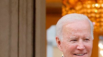 Joe Biden analiza con Emmanuel Macron "esfuerzos diplomáticos" sobre Rusia ante crisis en Ucrania