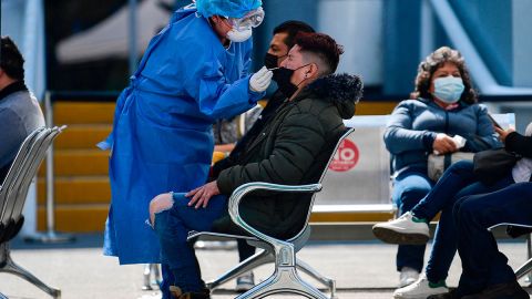 México rebasa los 5 millones de contagios por la COVID-19 y más de 307 mil muertos