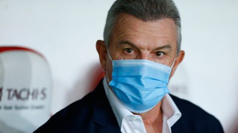 Javier Aguirre podría ser liquidado de Rayados de Monterrey.