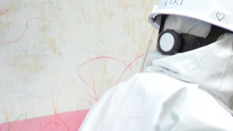 OMS: los casos de COVID bajan en el mundo, pero suben las muertes