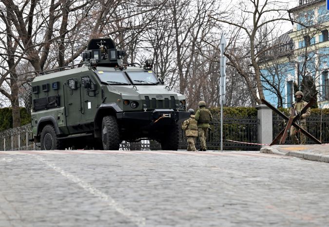 Kiev rodeada por tropas rusas