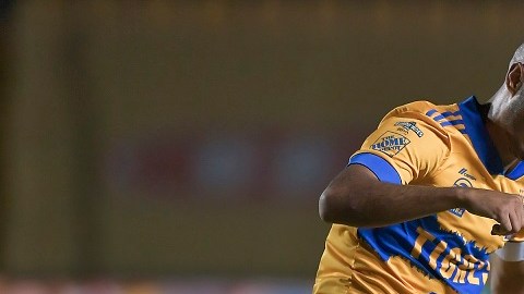 JJ Macías volverá a vestirse la camiseta de las Chivas.