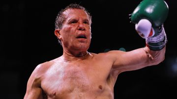 Julio César Chávez anunció que volverá a tener una nueva pelea de exhibición.