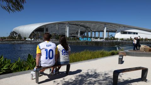 INGLEWOOD, CALIFORNIA - SEPTEMBER 12: A general view of SoFi Stadium before a game between the Chicago Bears and the Los Angeles Rams on September 12, 2021 in Inglewood, California. (Photo by Ronald Martinez/Getty Images)