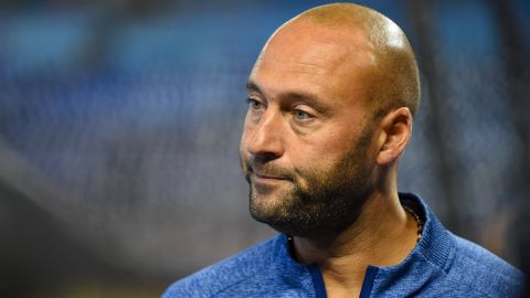 Derek Jeter anunció su salida de los Miami Marlins.