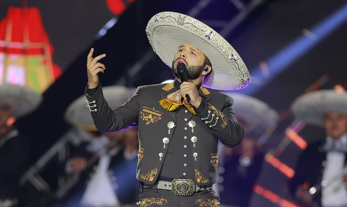 Leonardo, hijo de Pepe Aguilar, le rinde homenaje a su famoso abuelo con  nuevo look - La Opinión