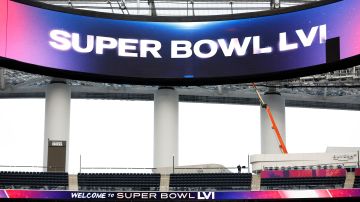 El SoFi Stadium está siendo alistado para el Super Bowl LVI que se jugará el 13 de febrero.