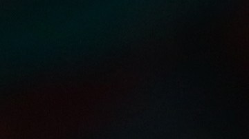 El atacante Elanga recibió insultos racistas en redes sociales.