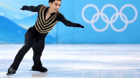 Patinador sobre hielo mexicano Donovan Carrillo en los Juegos Olímpicos de Invierno Beijing 2022.