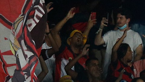 La bomba hirió a varios jugadores en el autobús.