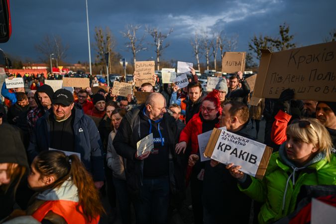 Polonia recibe a refugiados de Ucrania