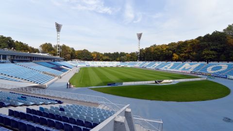 El futbolista paraguayo deberá resguardarse hasta esperar a ser evacuado.