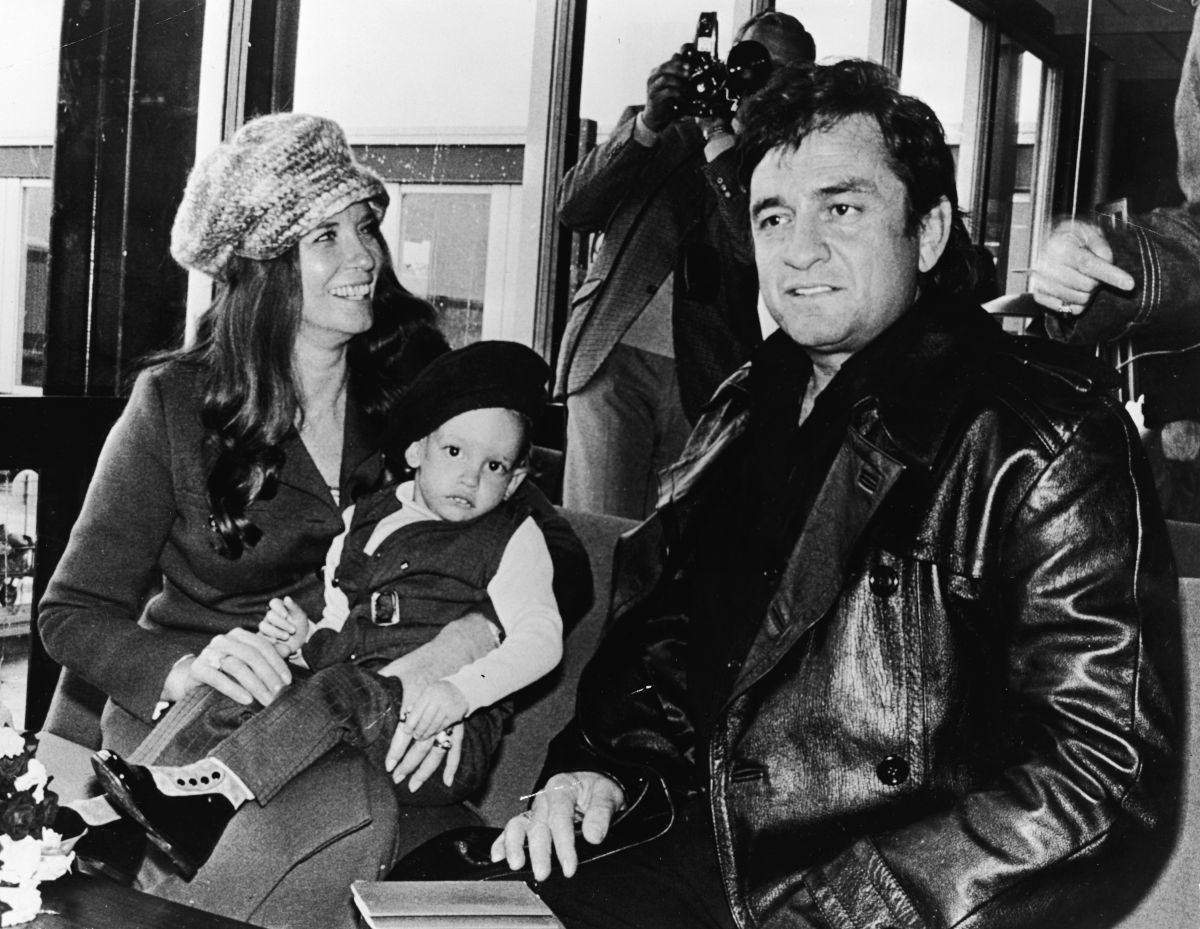 El cantante Johnny Cash se convirtió en unos mayores representantes de la música country.