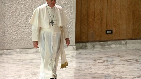 Papa Francisco visita la embajada rusa para manifestar su preocupación por invasión a Ucrania