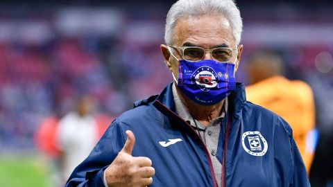 Álvaro Dávila estuvo en labores de Presidente Deportivo de Cruz Azul.