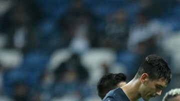 Rayados de Monterrey cuesta menos que la máxima figura del Chelsea.