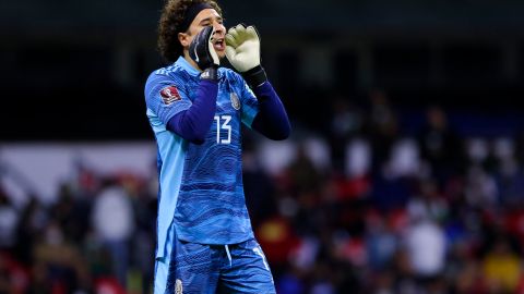 Memo Ochoa durante el partido contra Panamá, correspondiente a la fecha 11 del Octagonal de Concacaf.