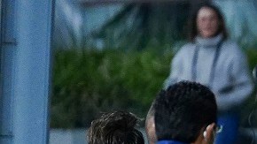 Los jugadores del Necaxa celebran el gol del triunfo al último minuto.