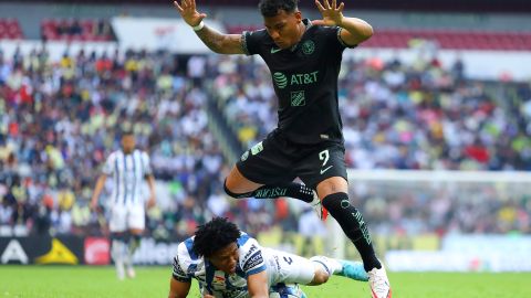 Roger Martínez podría saltar como titular frente a Pumas.