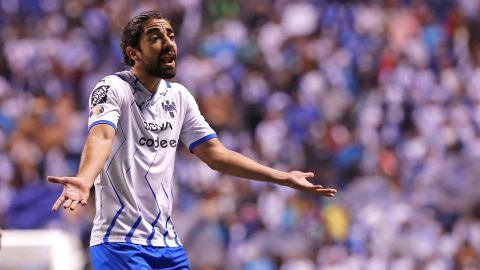 Rodolfo Pizarro fue muy criticado por la afición tras perder contra Puebla.