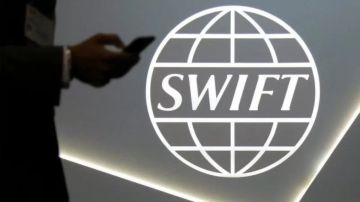 SWIFT es el sistema de mensajería que usan los bancos para realizar pagos transfronterizos rápidos y seguros.