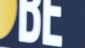 Salma Hayek y Kim Kardashian | Mezcalent.