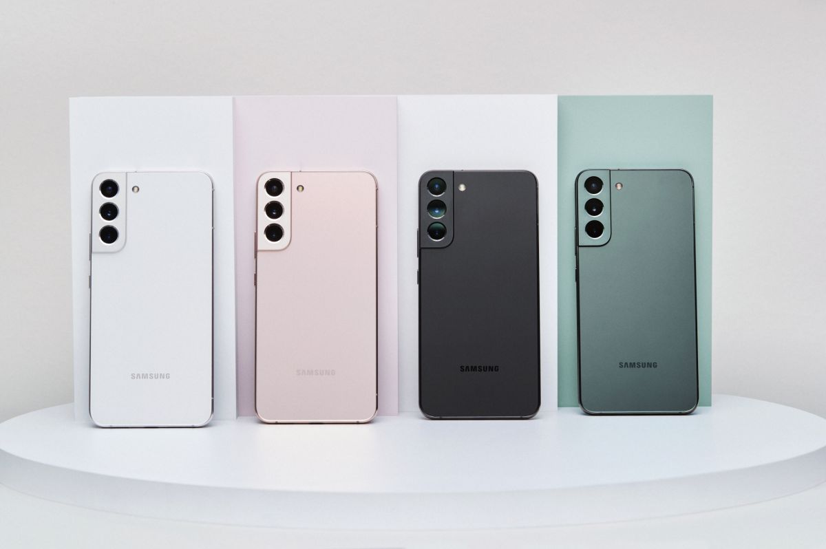El Galaxy S22 es el último lanzamiento de la firma surcoreana en el segmento de teléfonos inteligentes 