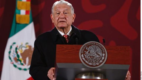 AMLO califica de “metiche” y “chueco” al senador republicano Ted Cruz