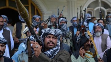Talibanes secuestran a nueve occidentales, incluido un ex periodista de la BBC